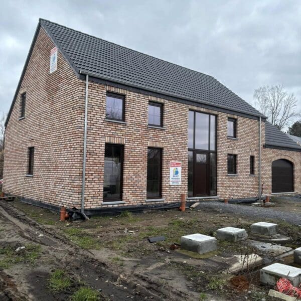 473423795 122181063302112100 1194281715875057022 n | Projet Menuiserie, Menuiseries extérieures sur mesure – Esthétique, confort et performance